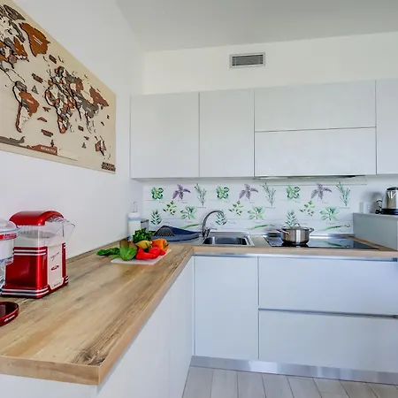 Meta Tra Gli Ulivi - Happy Apartment Peschiera del Garda